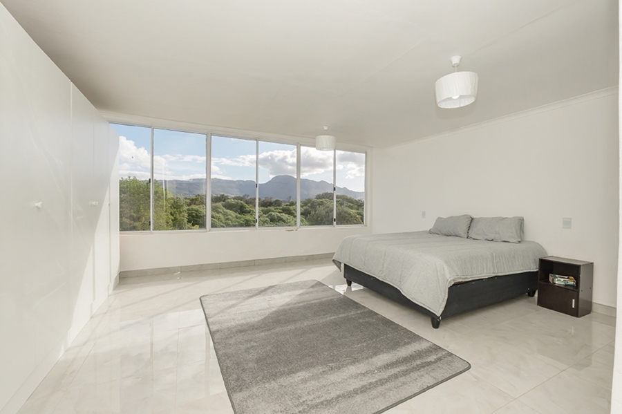 To Let 3 Bedroom Property for Rent in Marina Da Gama Western Cape
